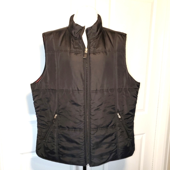 Liz Claiborne Jackets & Blazers - Liz Claiborne Vest jacket lightweight.